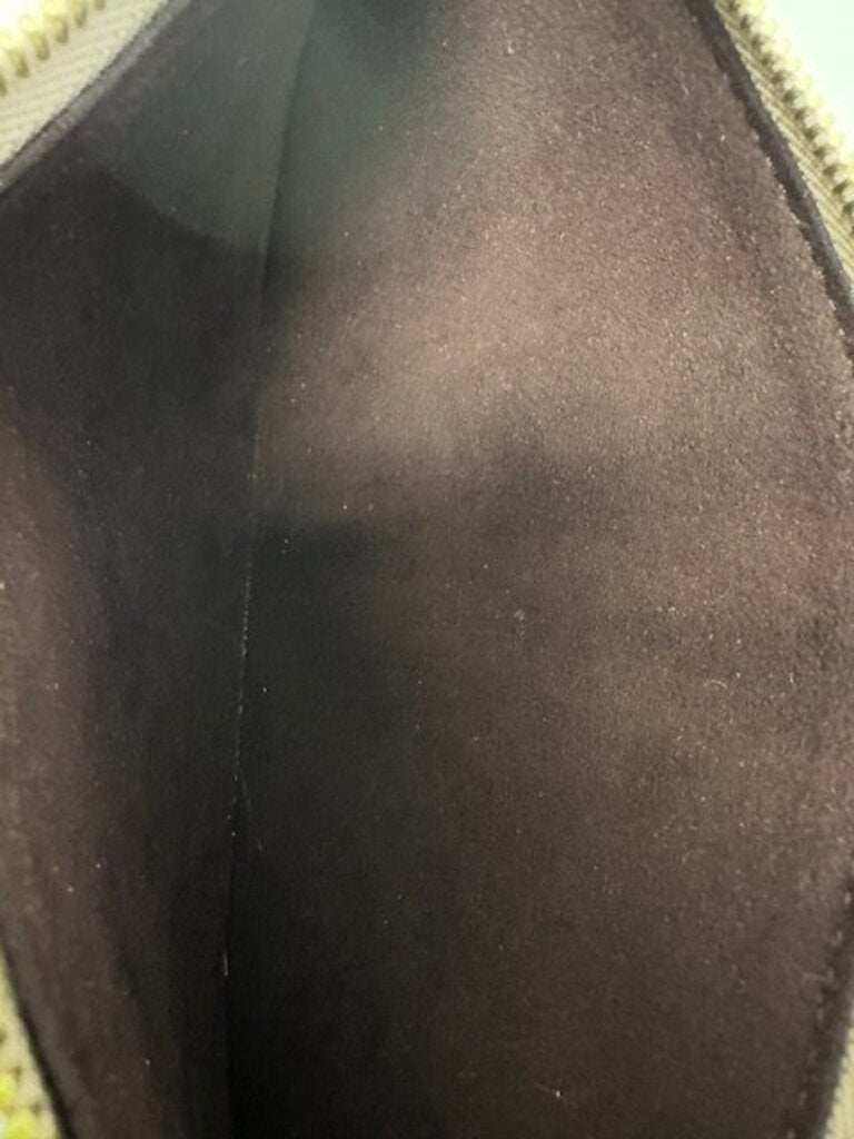 Louis Vuitton Pochette Wallet