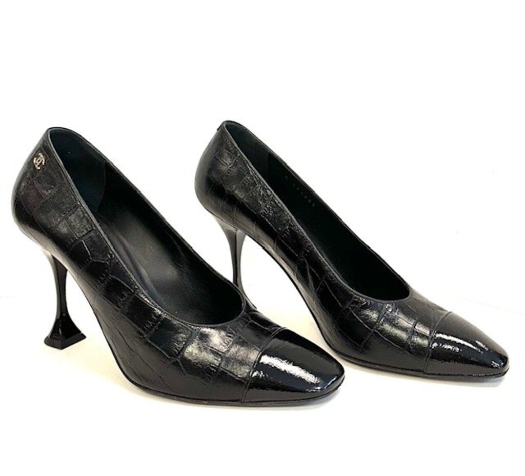 $1450 Chanel Pump Heels 9.5